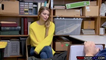 Busty blonde slut Alexa Bold likes hard anal sex